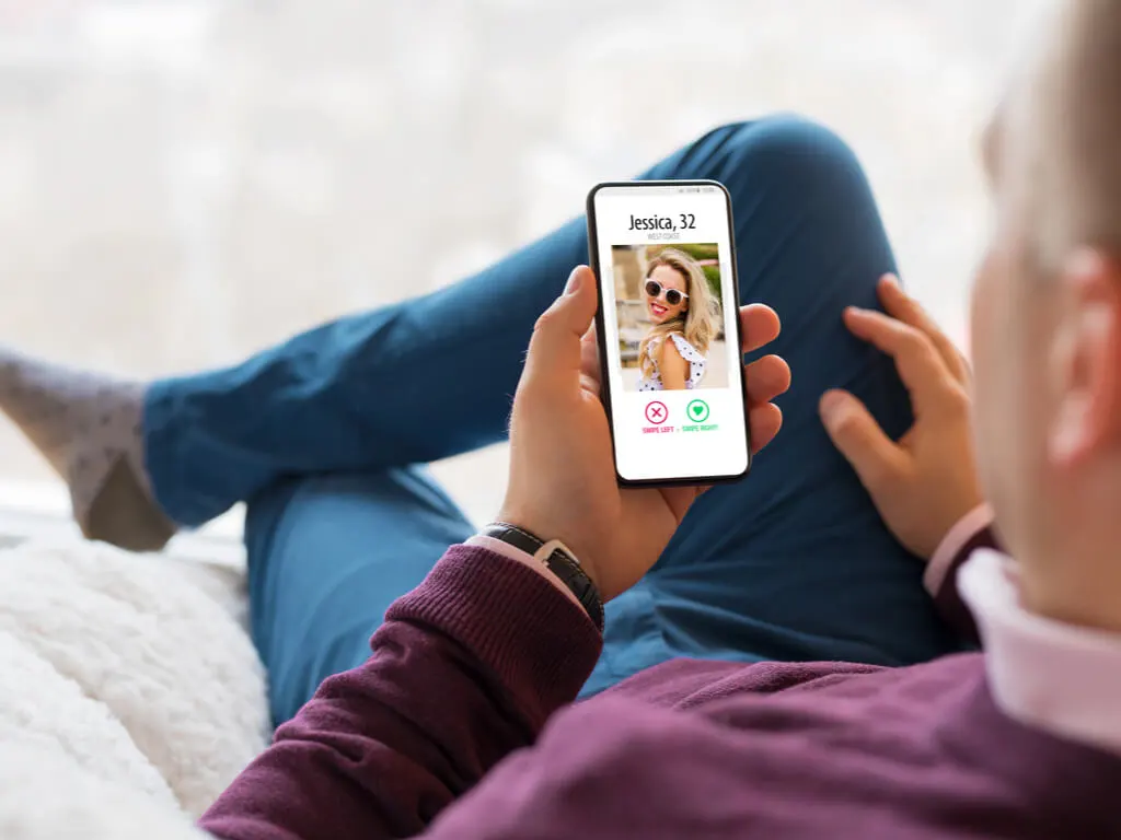 Wie man überprüft, ob ein Ehepartner auf Dating-Seiten ist